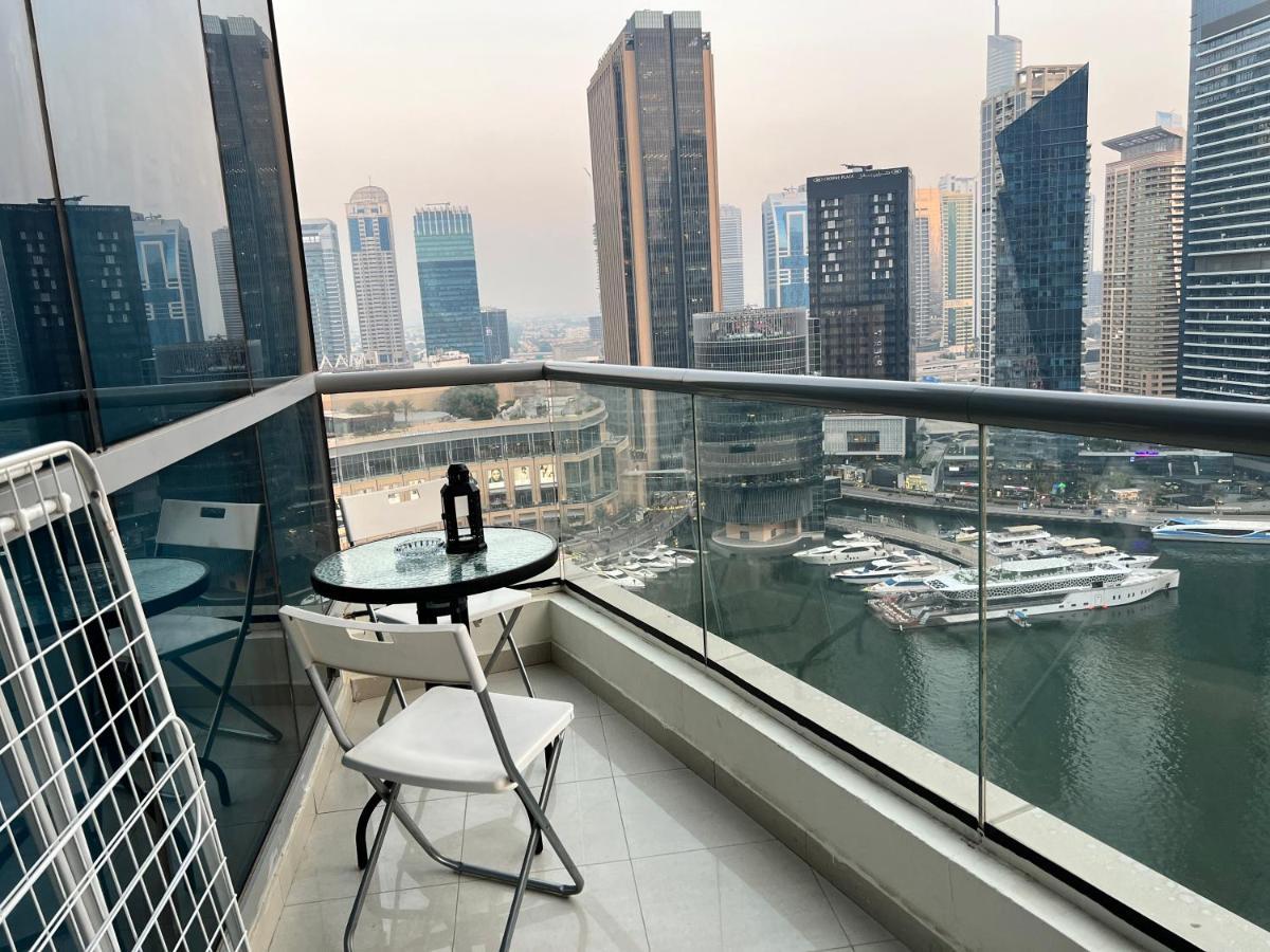 Вилла Waterfront Yachts View Studio In Bay Central, Dubai Marina Экстерьер фото